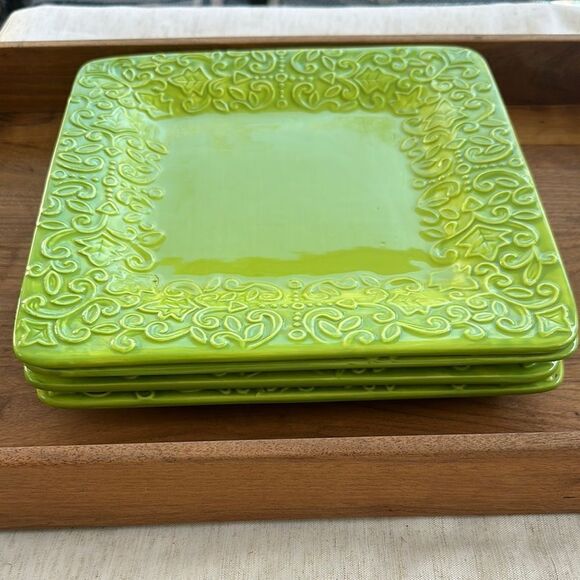 Laurie Gates 4Pc Green Embossed Square Dinner Plates - Picture 1 of 5